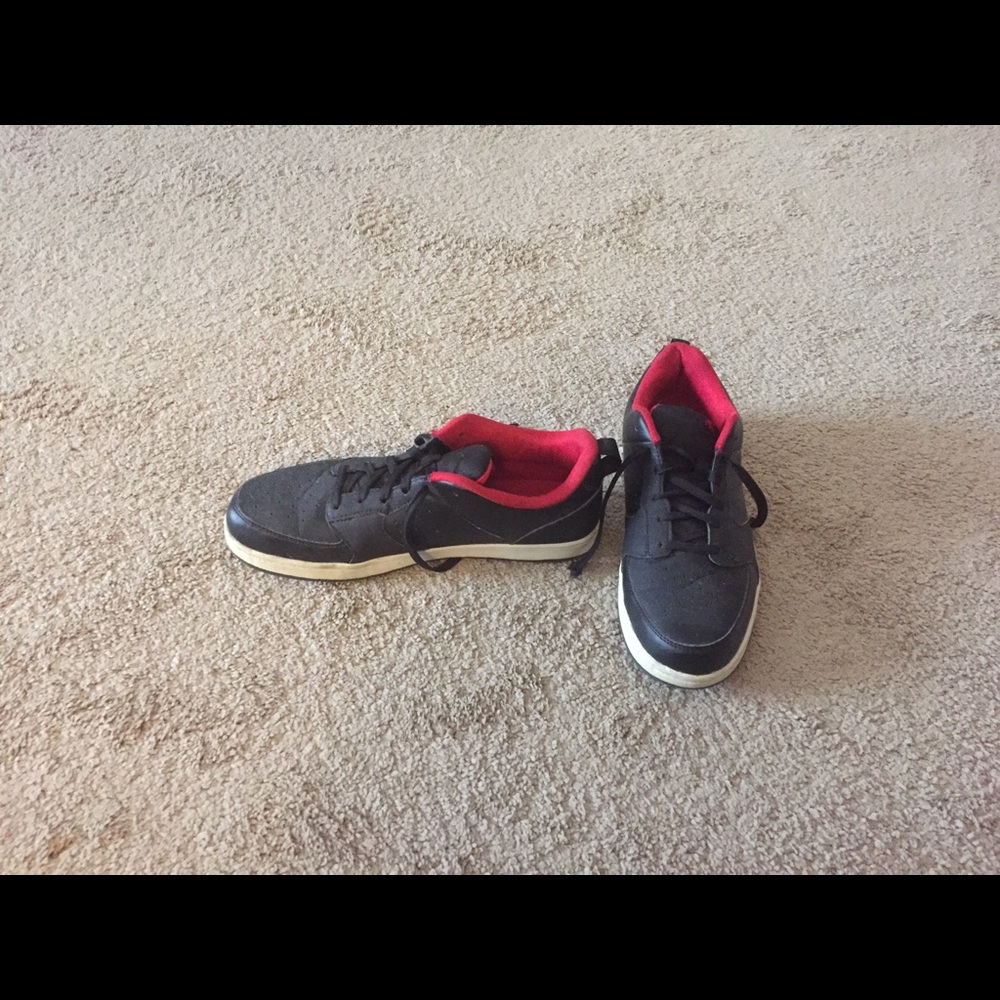 Size 11 casual shoes